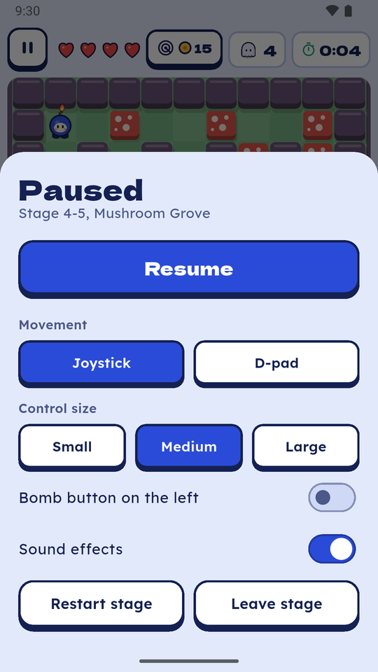 The pause screen with joystick or D-pad, three control sizes and a left-handed bomb button